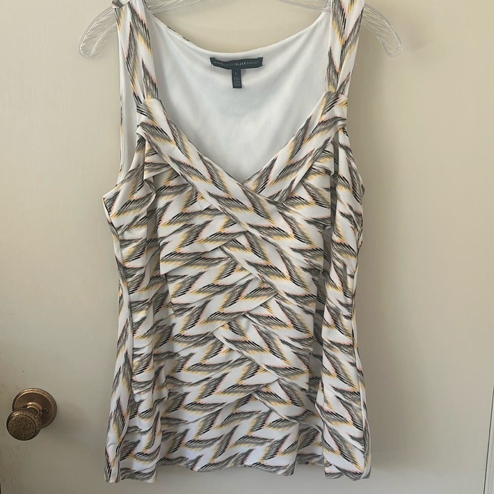 White House Black Market- sleeveless knit, chevron style top, Size L